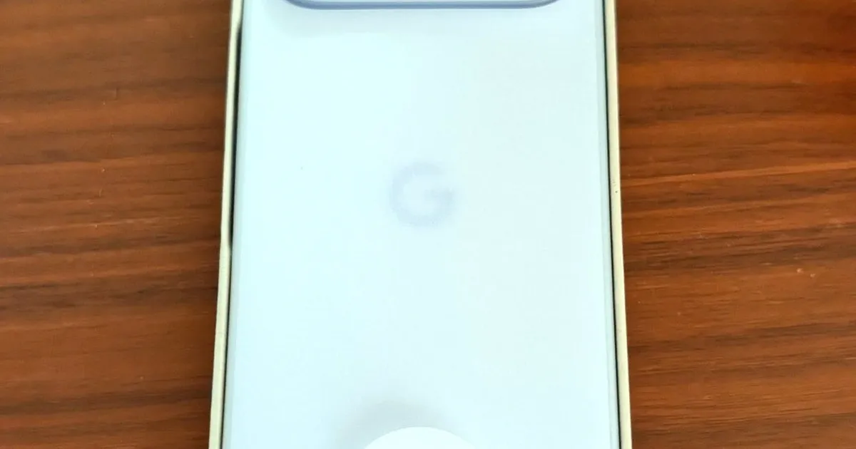 Google Pixel 10の箱