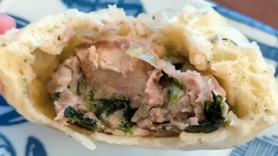 【葛飾区奥戸】幻の絶品グルメ！？「旬鮮市場 楓」の小松菜豚角煮まんが衝撃の旨さだった